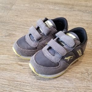 Kangaroo runners, excellent condition